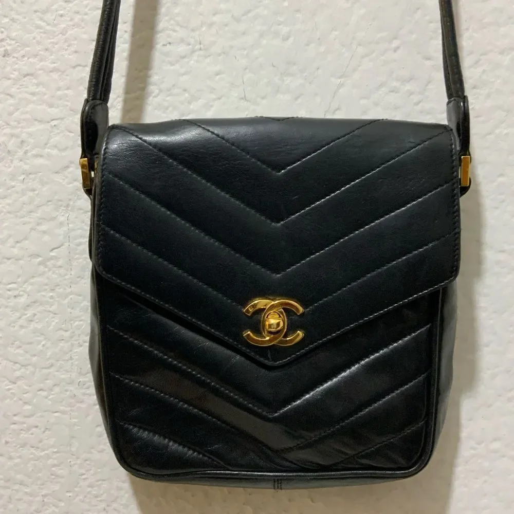 Chanel Vintage CC Turnlock Crossbody Bag Envelope Flap Chevron Lambskin Mini
